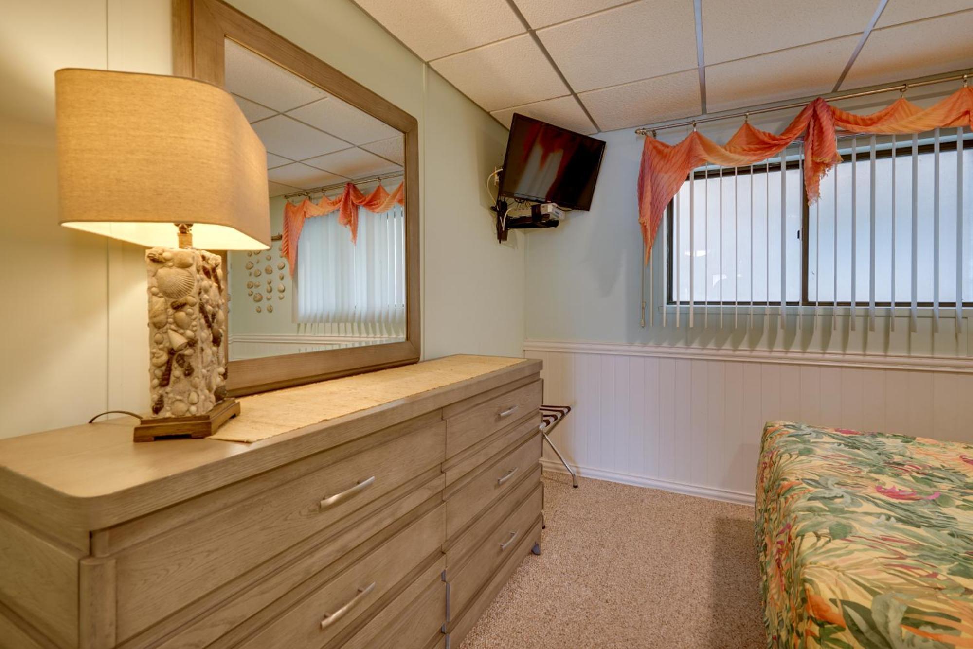 Cozy Oceanfront Condo With Pool And Beach Access! Wildwood Crest Exterior photo