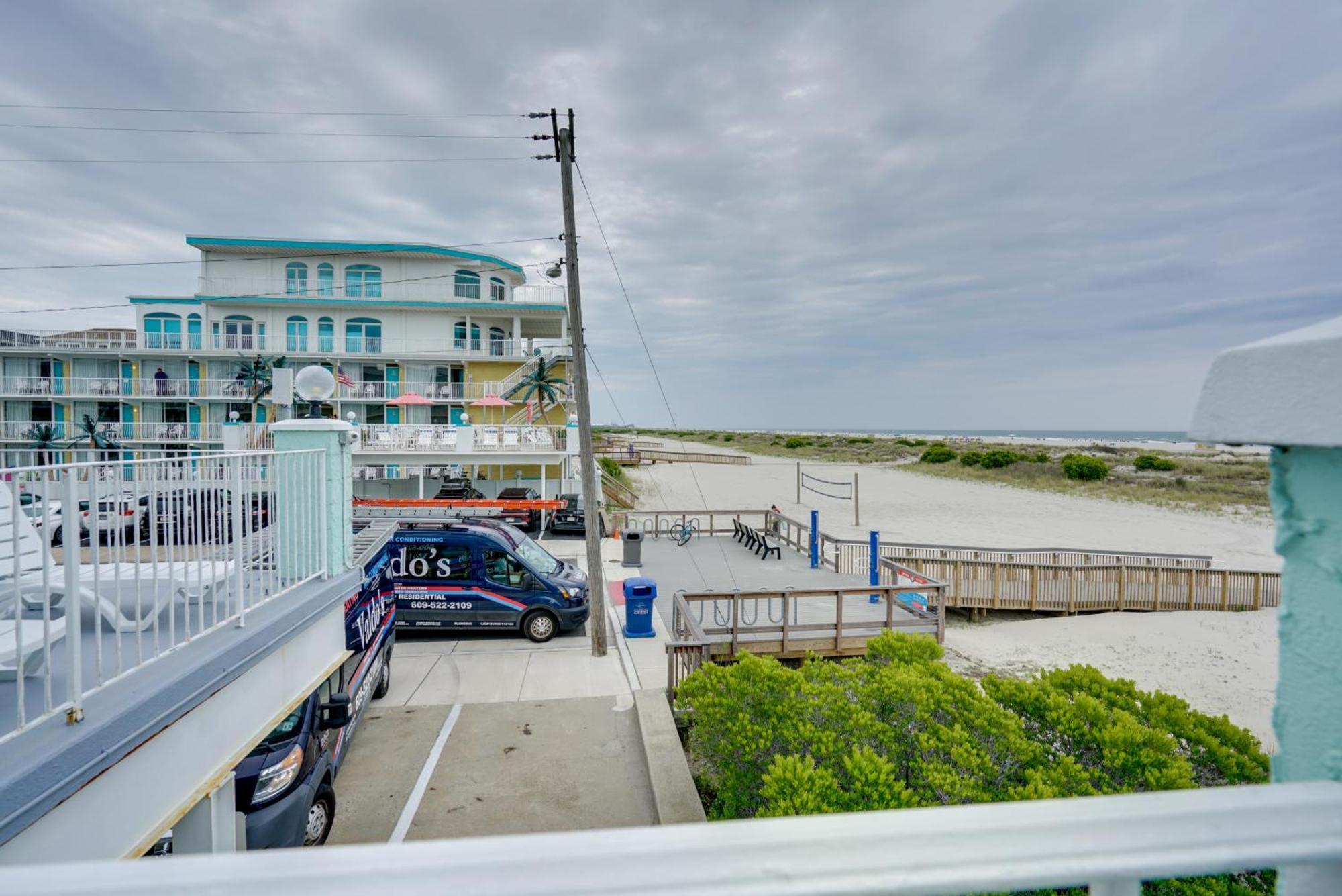 Cozy Oceanfront Condo With Pool And Beach Access! Wildwood Crest Exterior photo